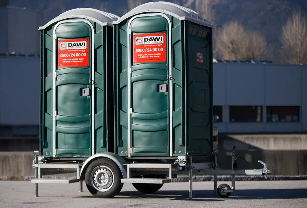 Der Gast im Mittelpunkt: Mobile WC Vermietung in Tirol